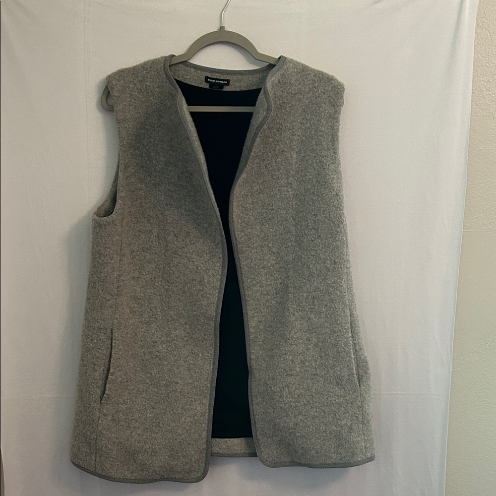 Club Monaco Gray Sleeveless Vest